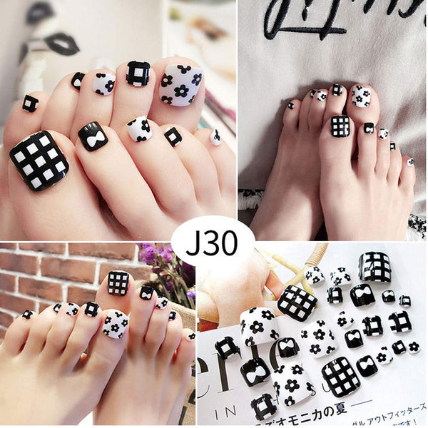 24 Pcs Creative Floral False Nails Lattice Short Artificial False Toe Nails Variety Toe Nails